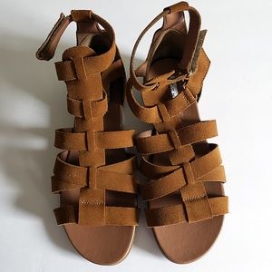 NWOT Steve Madden Suede Gali Sandals - Size 8.5
